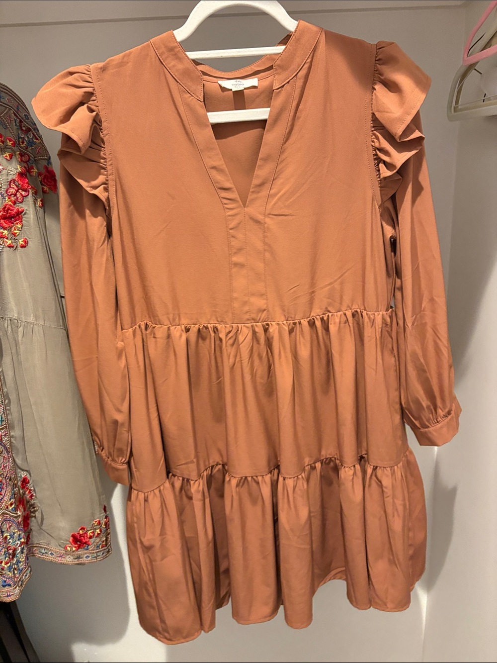 entro Rust Tiered Ruffle Sleeve Midi Dress